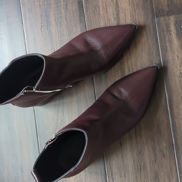 Everlane Burgundy Heeled Boss Boots - Picture 4 of 4